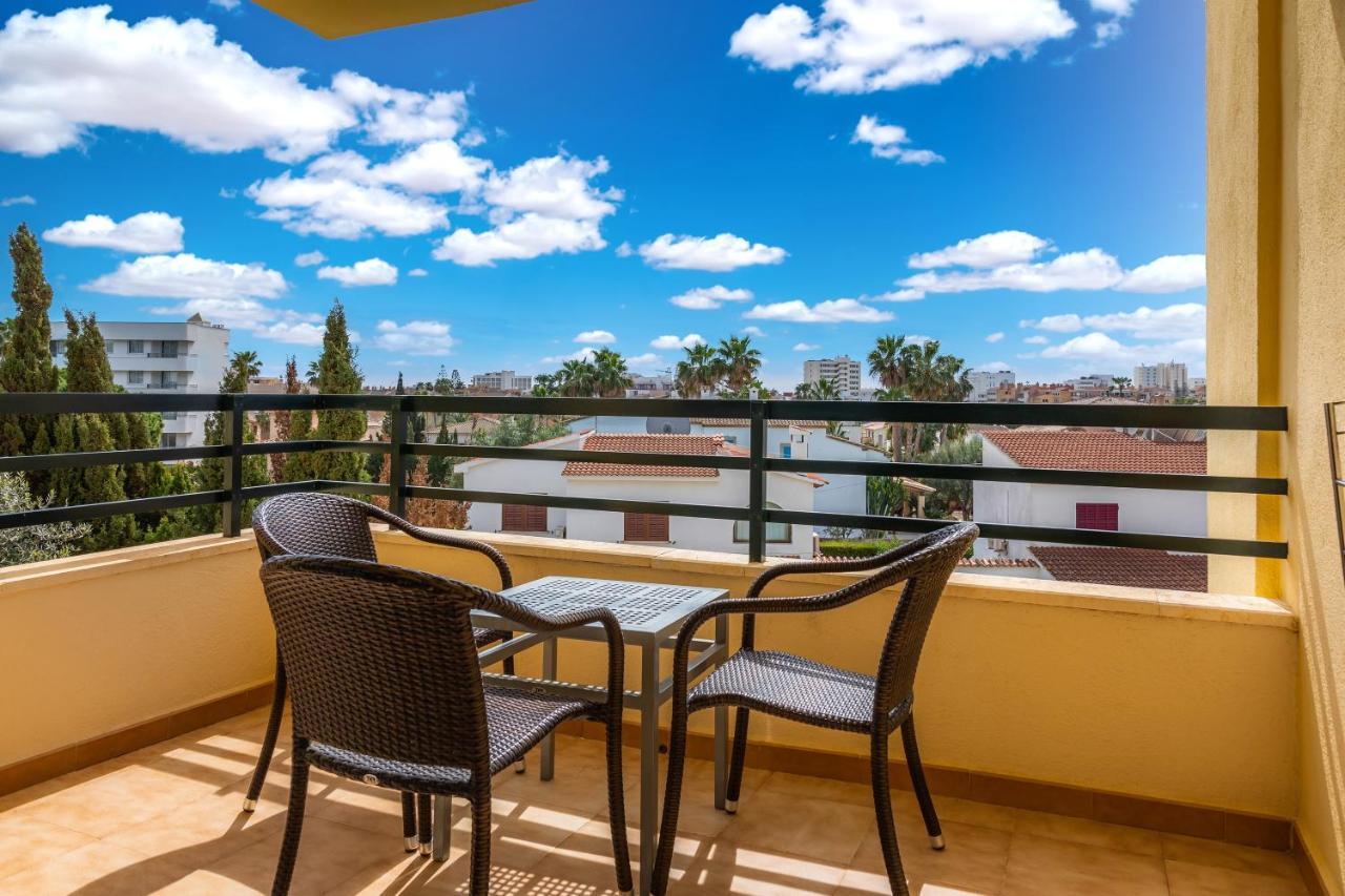Apto Con Terraza 402 Кала-Мільор Екстер'єр фото